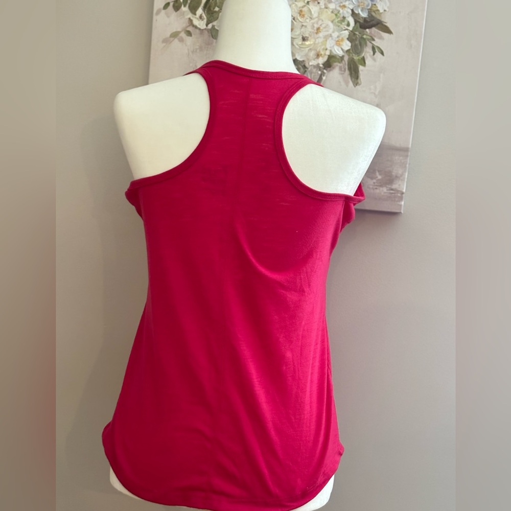 💇‍♀️CLOSET CLOSE OUT💇‍♀️
💪 “Gym Hair Don’t Care” Tank Top Size Medium 💪 - Picture 3 of 3